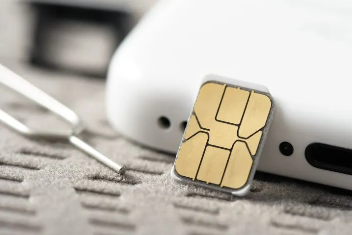 iPhone SIM Card Reader Not Working