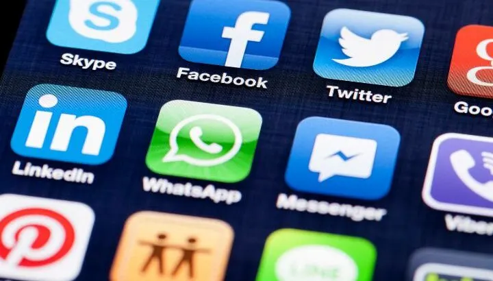 iPhone Not Opening Apps From Links (solved)