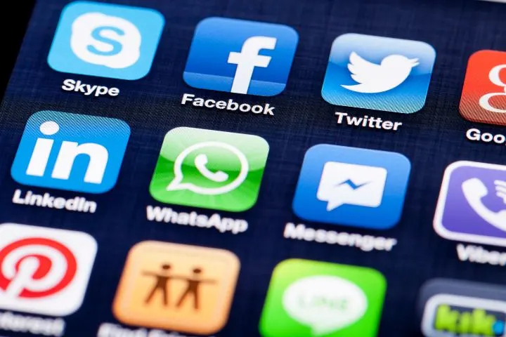 iPhone Not Opening Apps From Links (solved)