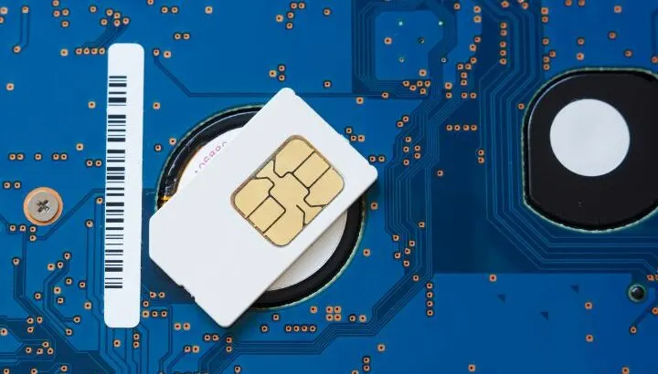 Can I Use Both An eSIM And A Physical SIM Card?